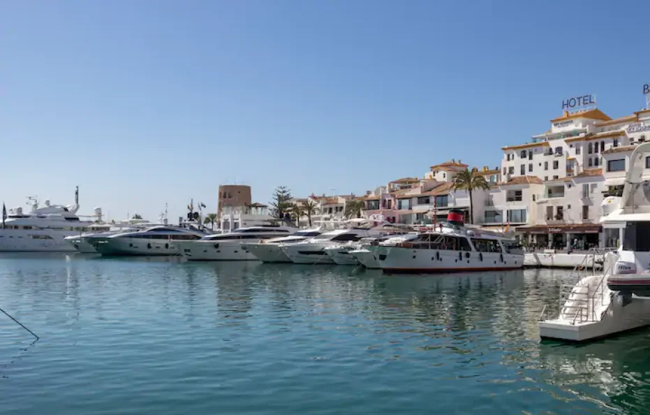 Luxury Penthouse Frontline Puerto Banus