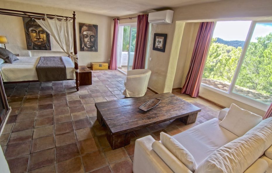 Una villa lujosa con piscina y la mejores vista al mar