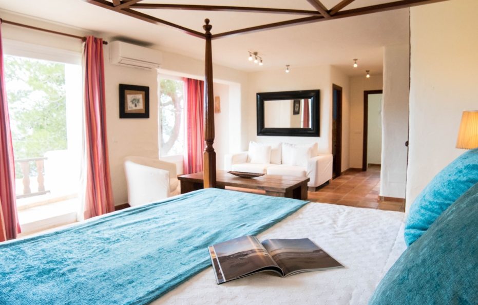 Una villa lujosa con piscina y la mejores vista al mar