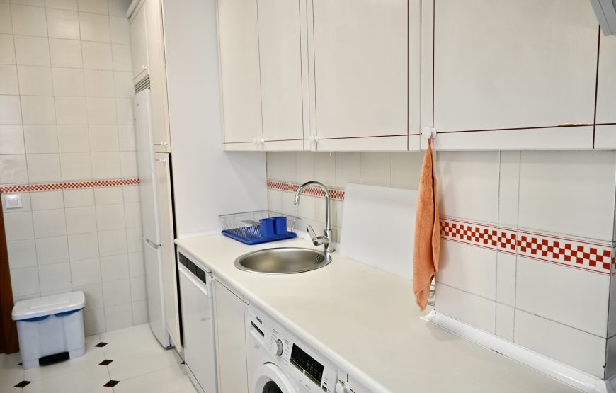 Apartamento de cuatro dormitorios en Madrid