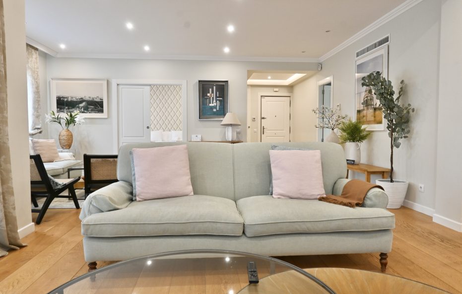 Apartamento de Tres Dormitorios en Madrid