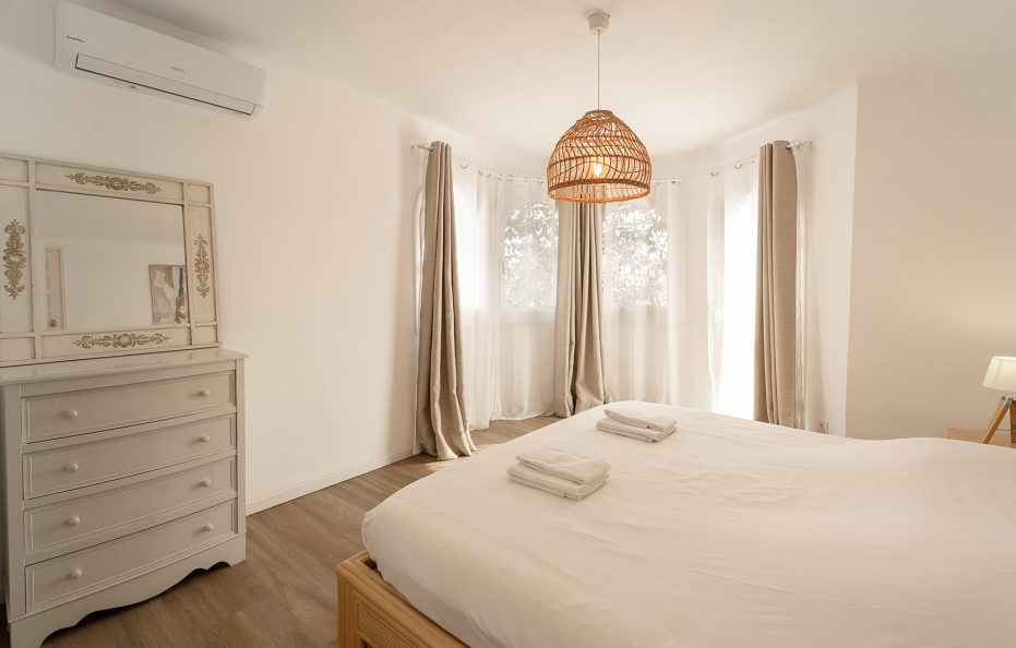 Villa con piscina y cerca del canal en Empuriabrava