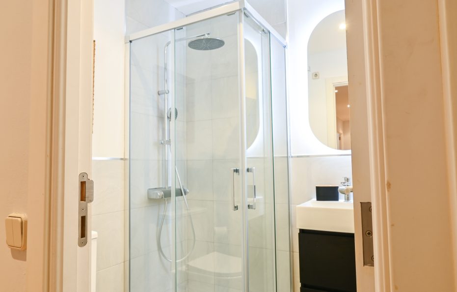 Apartamento Espacioso de Tres Dormitorios en Madrid