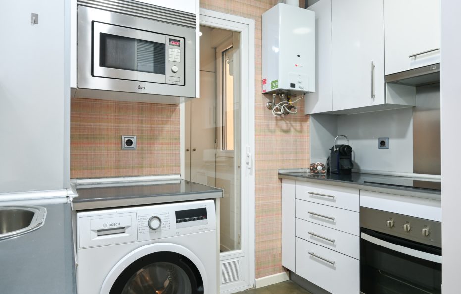 Apartamento Espacioso de Tres Dormitorios en Madrid
