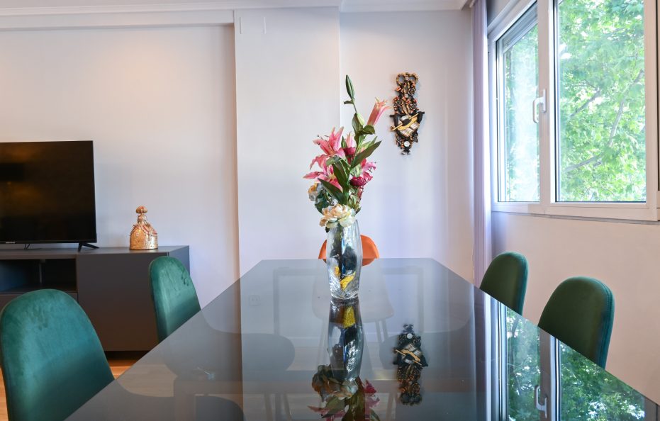 Apartamento Espacioso de Tres Dormitorios en Madrid