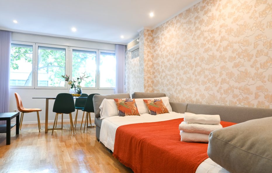 Apartamento Espacioso de Tres Dormitorios en Madrid