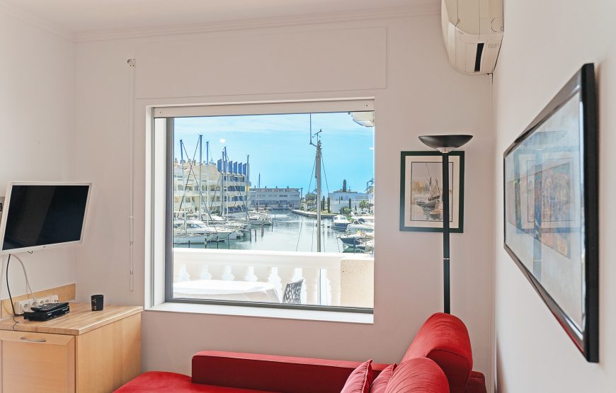 Apartamento Apartamento con vistas al canal en Empuriabrava