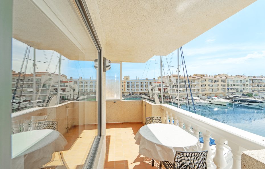 Apartamento Apartamento con vistas al canal en Empuriabrava