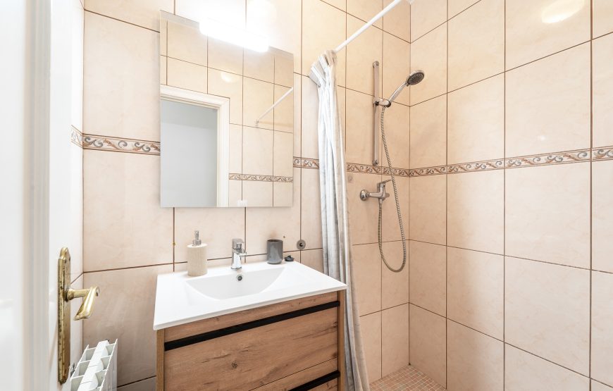 Villa con piscina privada en Empuriabrava