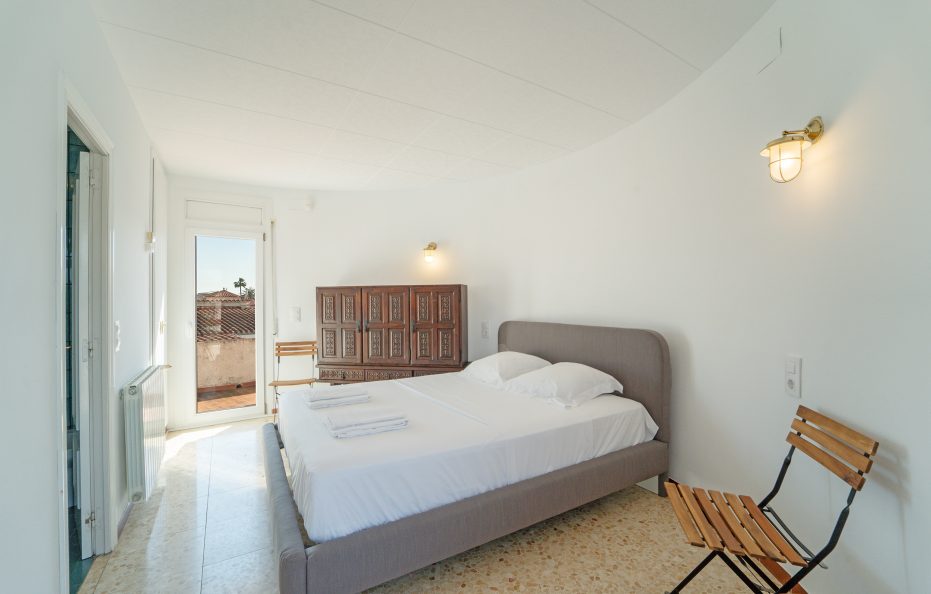 Villa con piscina privada en Empuriabrava
