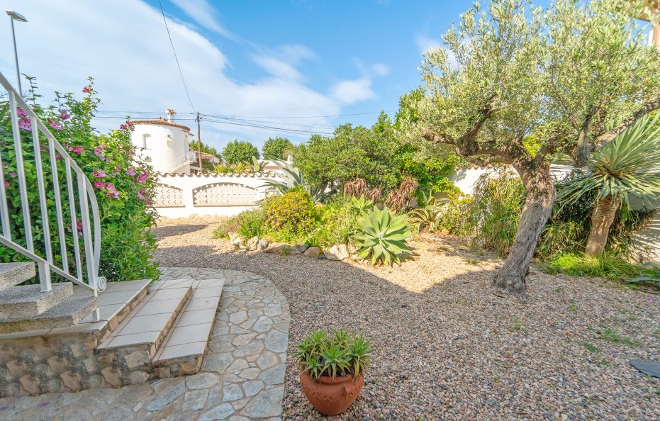 Villa con piscina privada en Empuriabrava