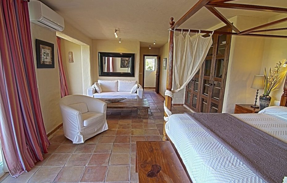 Una villa lujosa con piscina y la mejores vista al mar