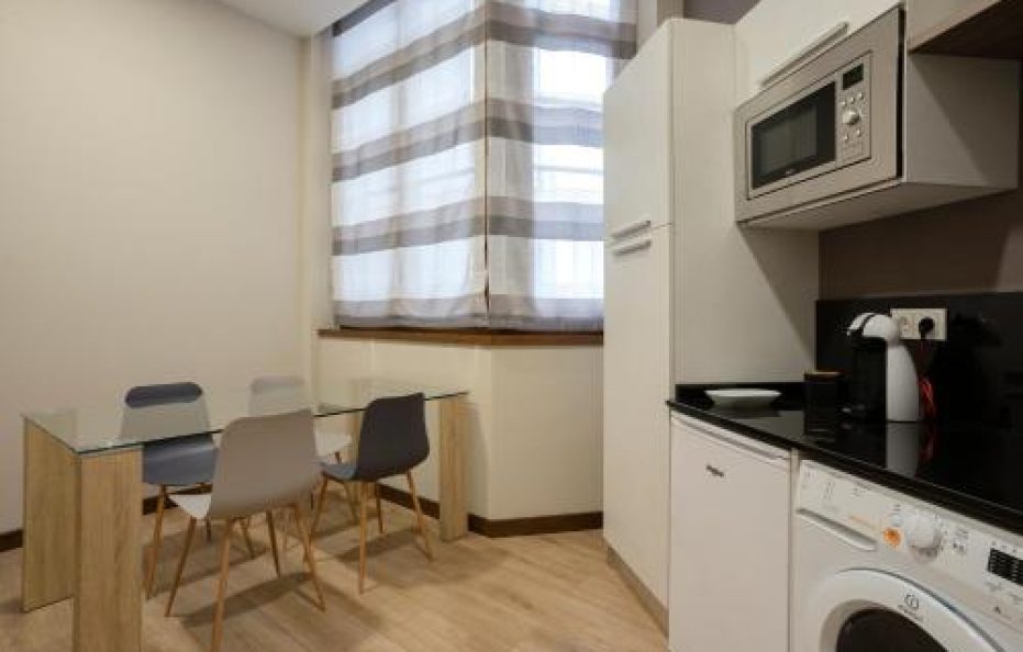 De La Guardia Suite 2