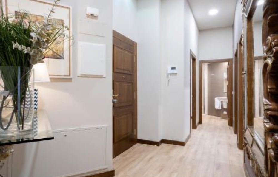 De La Guardia Suite 2