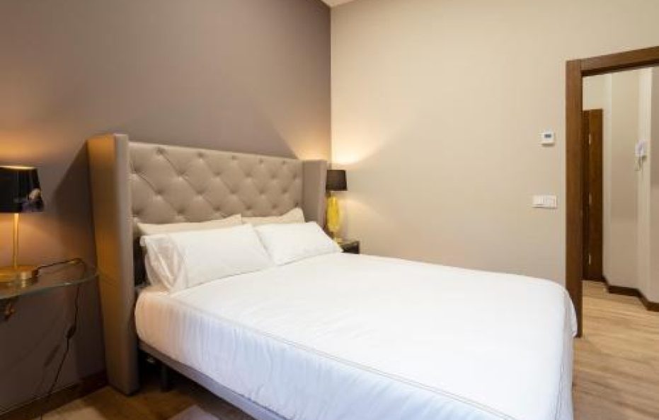 De La Guardia Suite 2