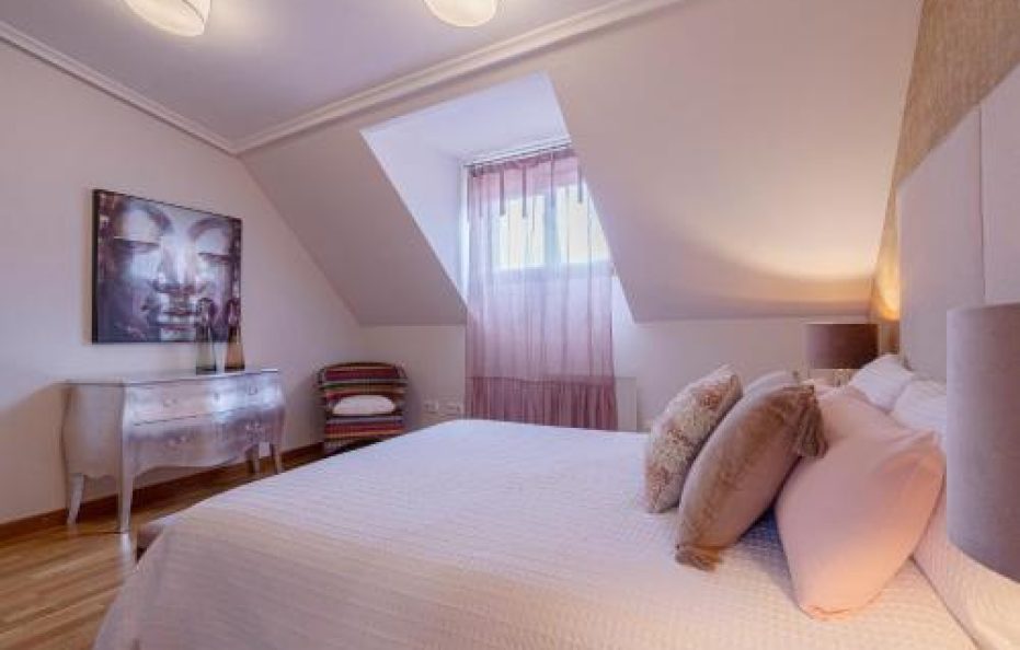 DE LA GUARDIA SUITE ROSAL