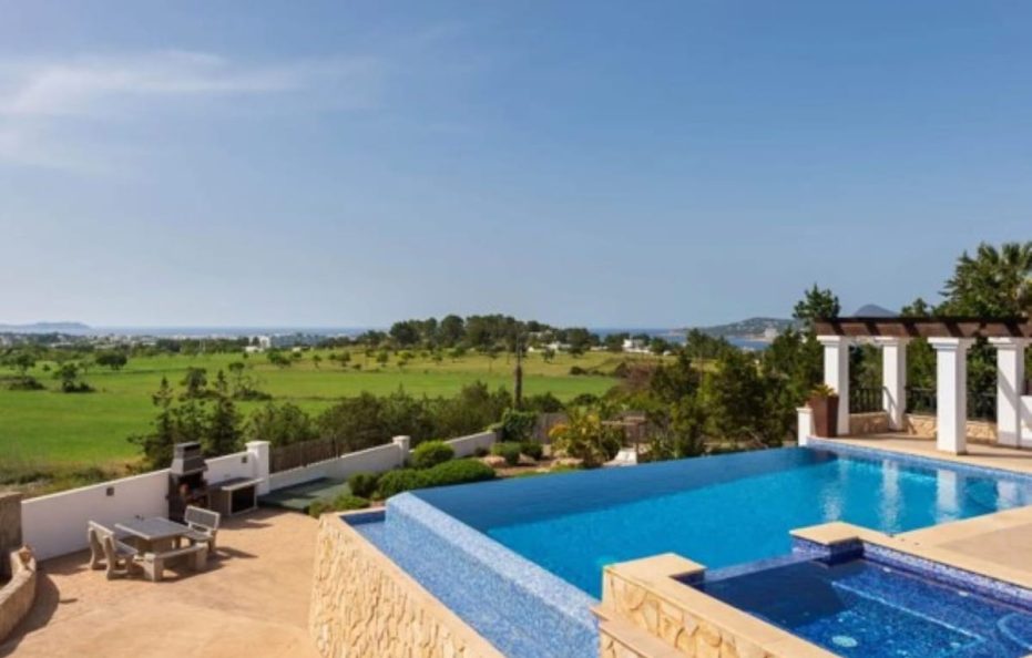 Villa Almond con piscina vistas al mar