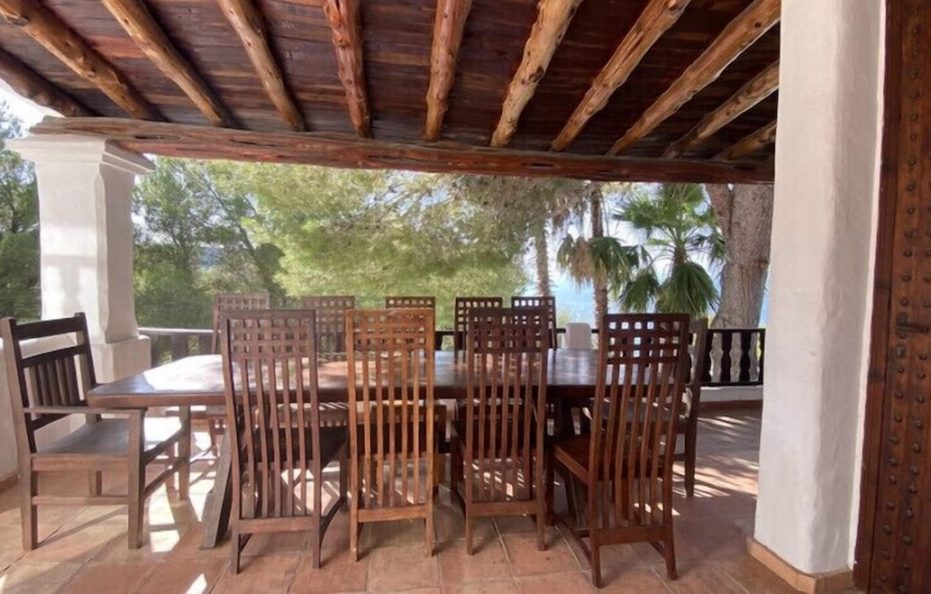 Una villa lujosa con piscina y la mejores vista al mar