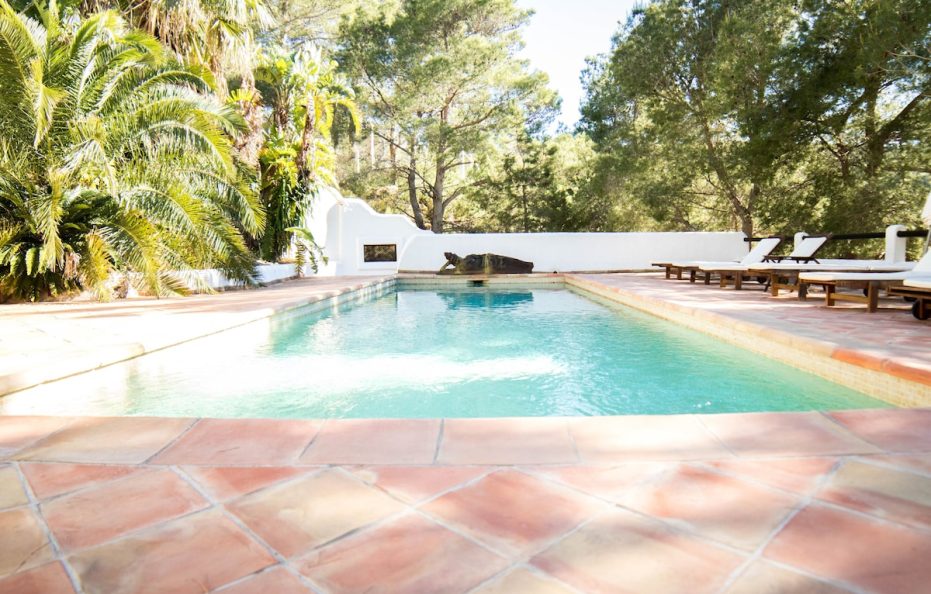 Una villa lujosa con piscina y la mejores vista al mar