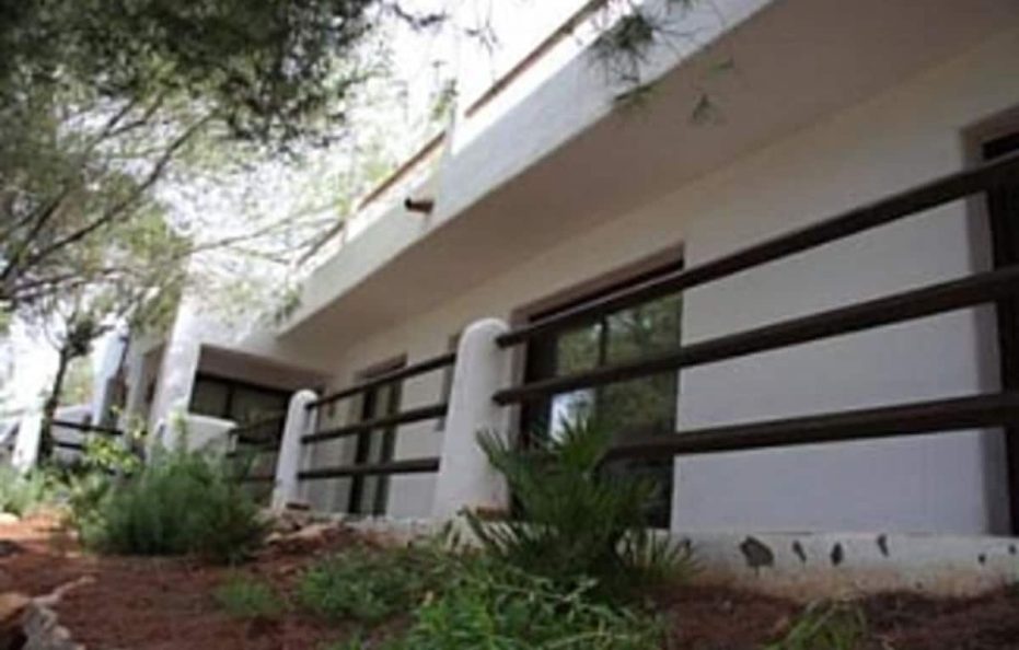 Una villa lujosa con piscina y la mejores vista al mar