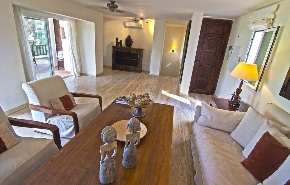 Una villa lujosa con piscina y la mejores vista al mar