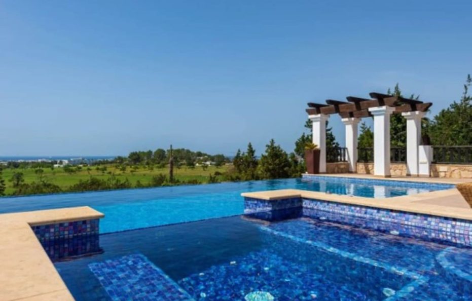 Villa Almond con piscina vistas al mar