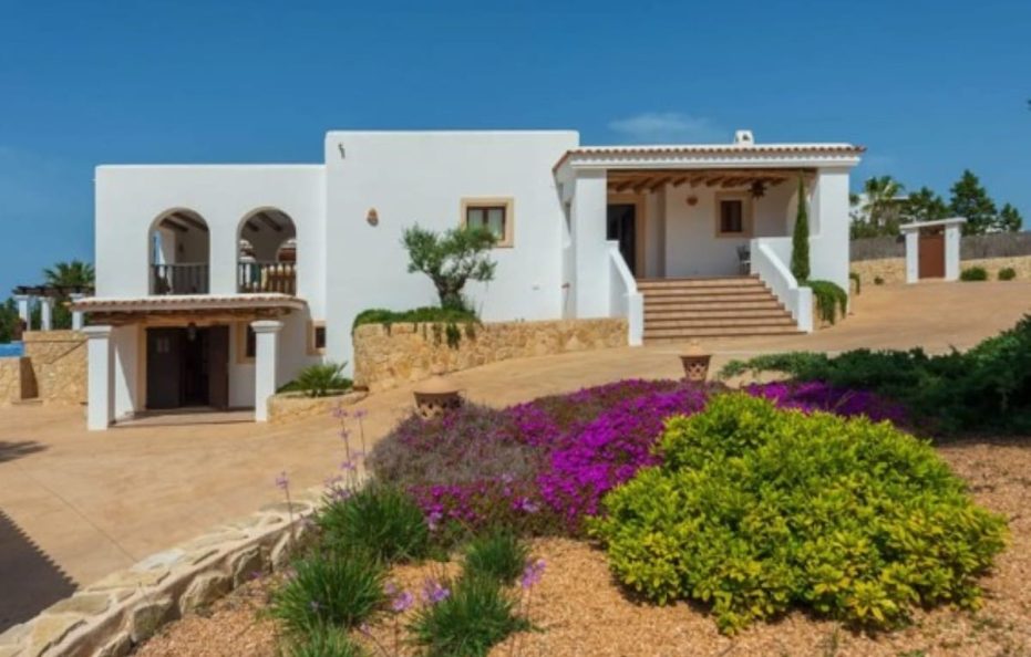 Villa Almond con piscina vistas al mar