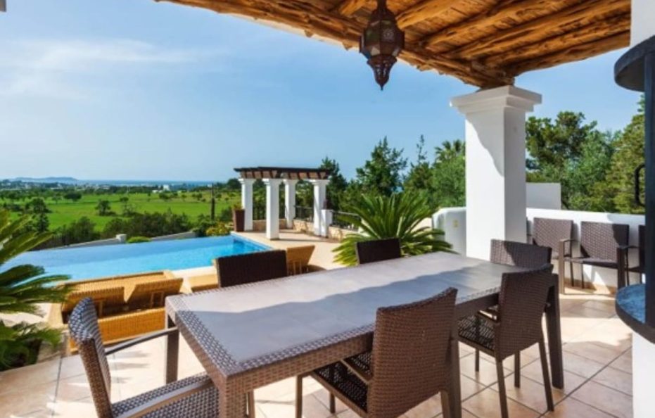 Villa Almond con piscina vistas al mar