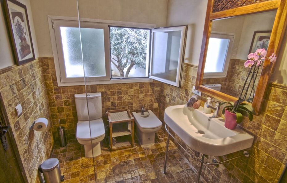 Una villa lujosa con piscina y la mejores vista al mar